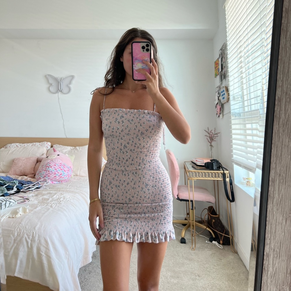Body con blush pink adjustable mini dress floral
Causal tight